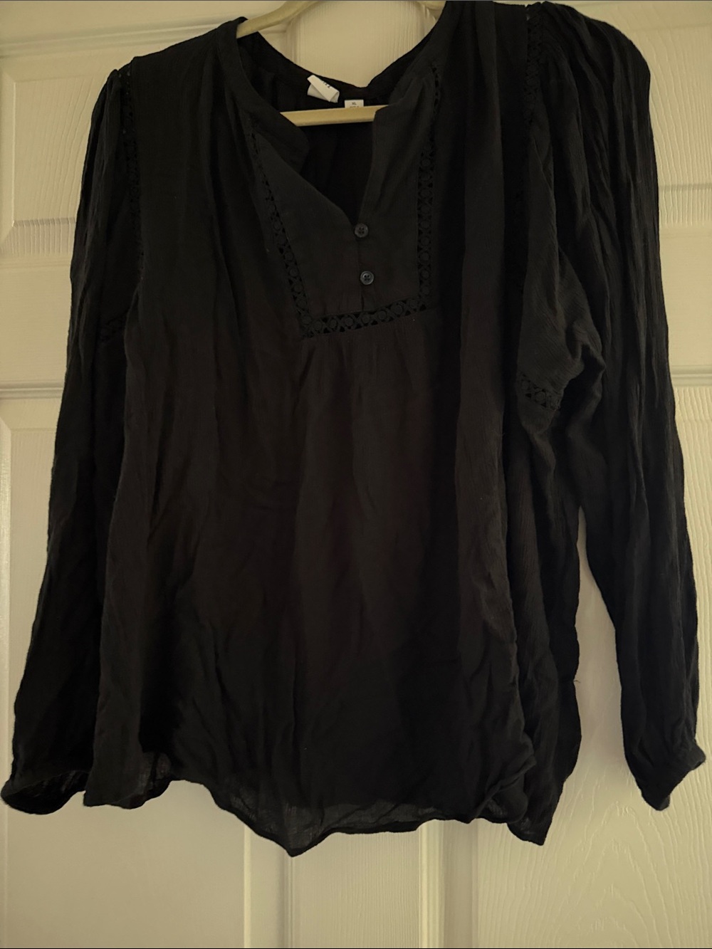 GAP Black Long-Sleeve Peasant Top